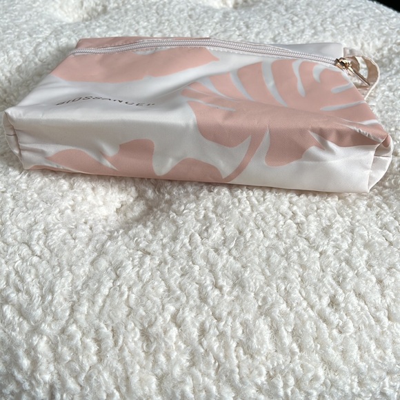 Biossance pink zippered travel cosmetic pouch with mirror in rose gold case new - Picture 4 of 8